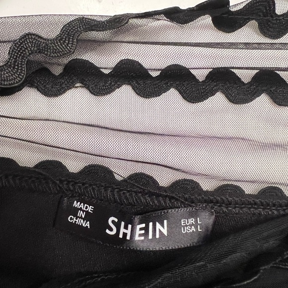 Shein Blouse  new without tags - Picture 3 of 3